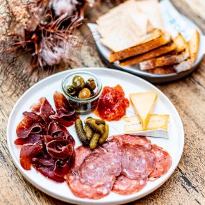 MEAT & CHEESE PLATE